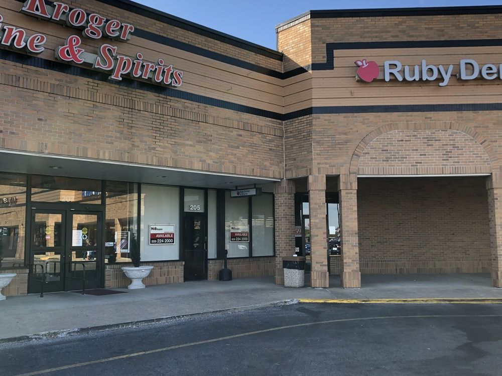 Towne Centre: US Highway 31 West, Elizabethtown, KY 42701